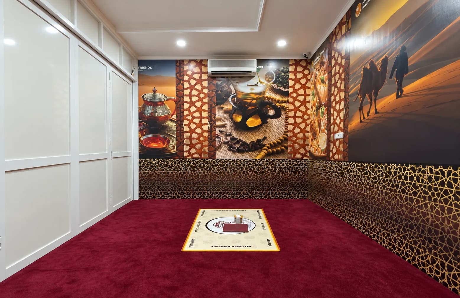 Private Room Nawwaf & Friends